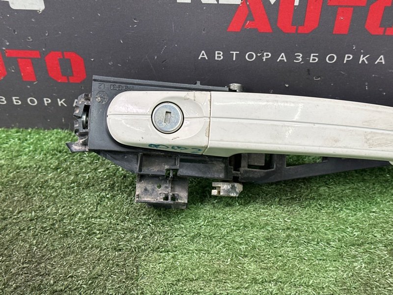 Ручка двери наружная Ford Focus 2