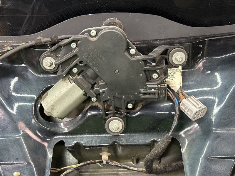 Крышка багажника Opel Astra H