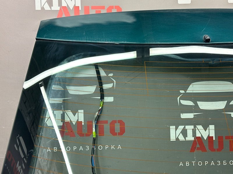 Крышка багажника Toyota Avensis