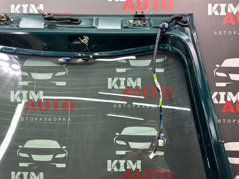 Крышка багажника Toyota Avensis