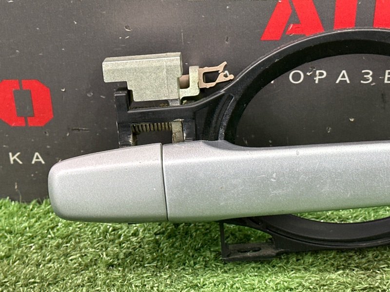 Ручка двери наружная Mitsubishi Outlander