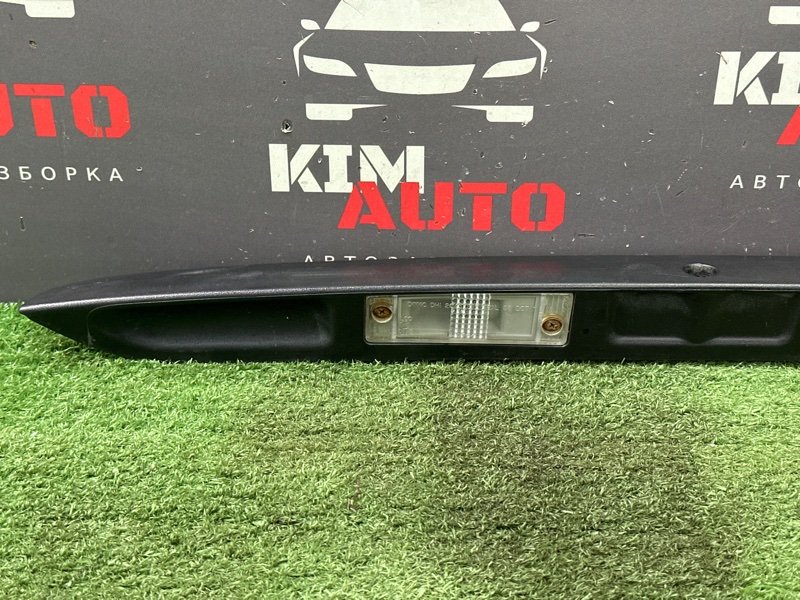 Молдинг крышки багажника Chevrolet Spark