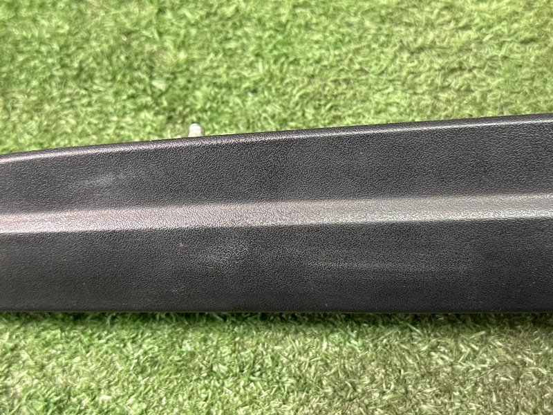 Молдинг крышки багажника Chevrolet Spark