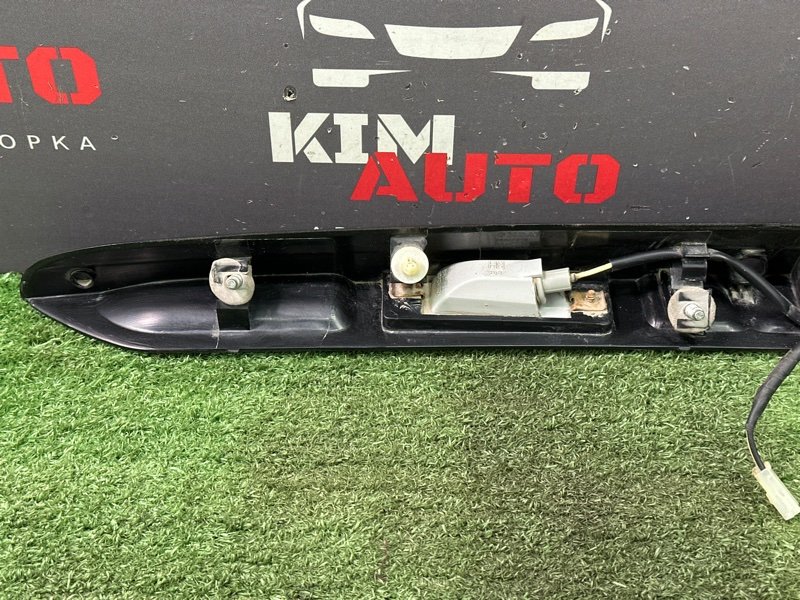 Молдинг крышки багажника Chevrolet Spark