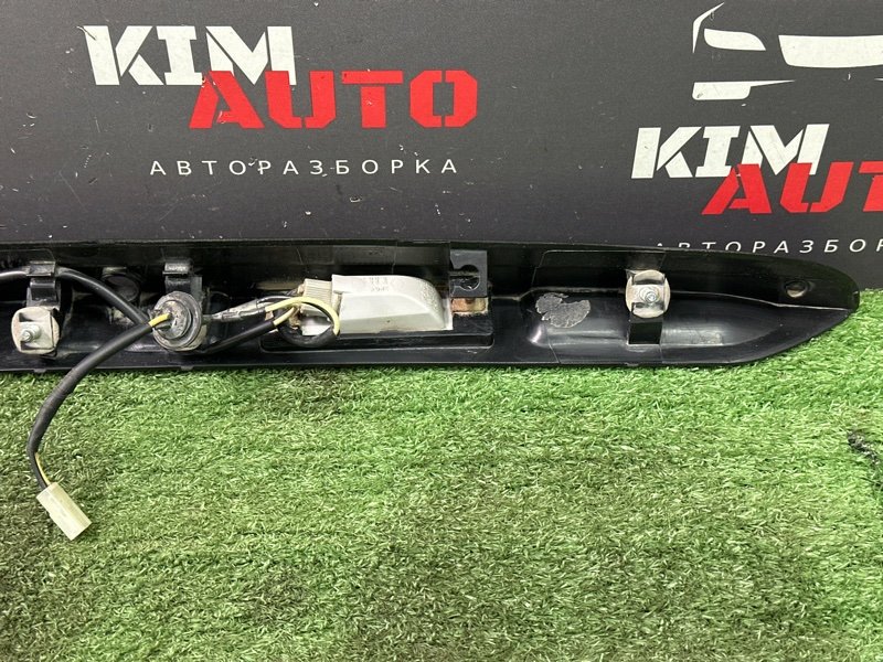 Молдинг крышки багажника Chevrolet Spark