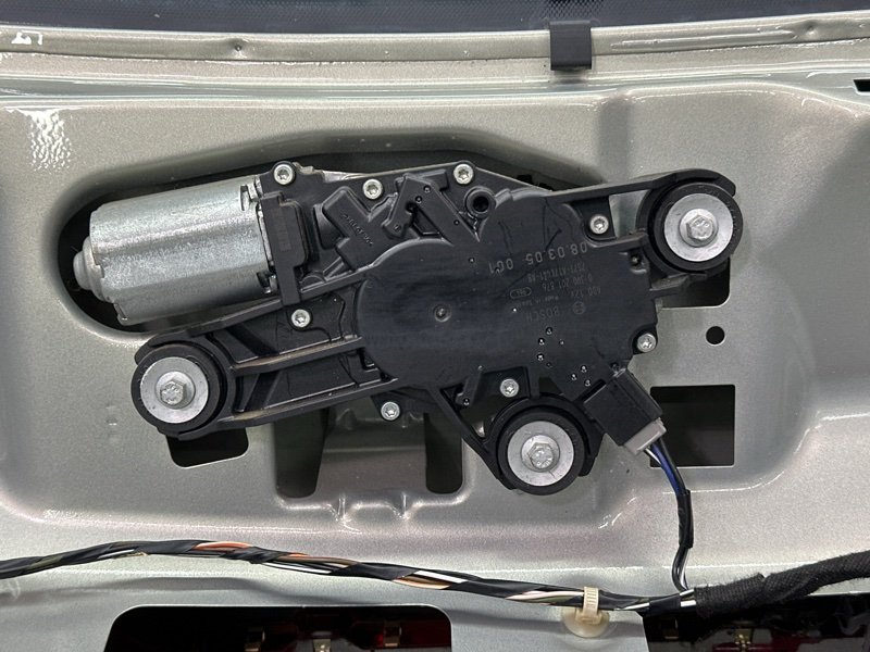 Крышка багажника Ford Mondeo 4