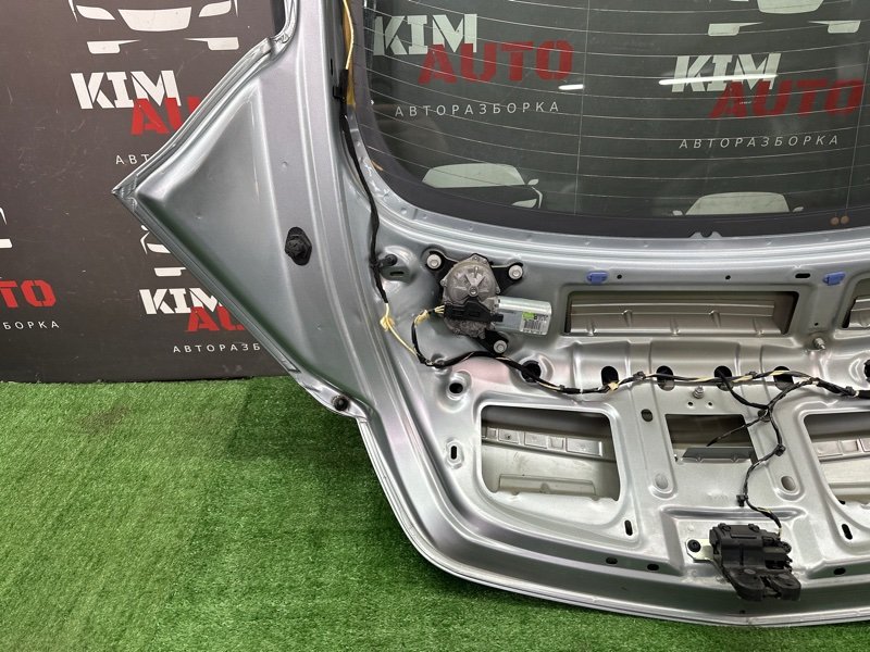 Крышка багажника Opel Insignia