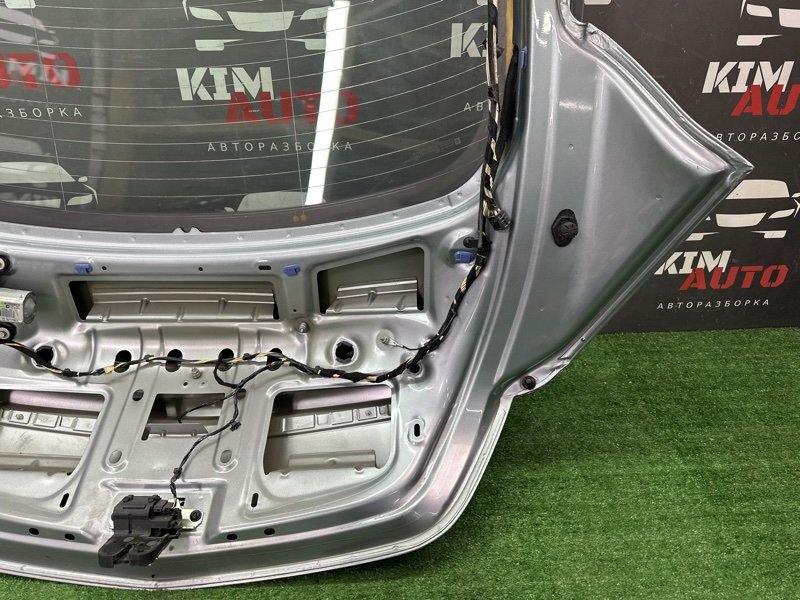 Крышка багажника Opel Insignia