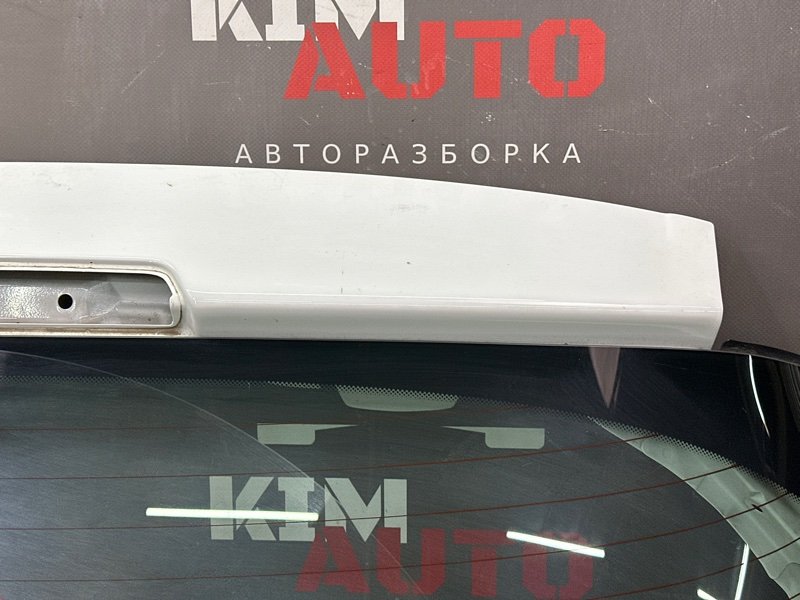 Крышка багажника Peugeot 308