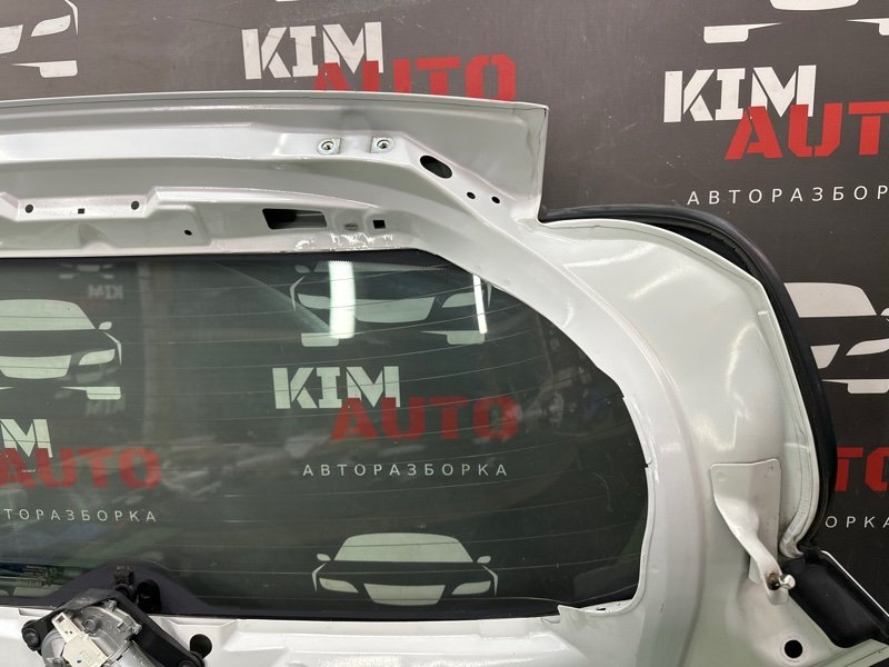 Крышка багажника Peugeot 308
