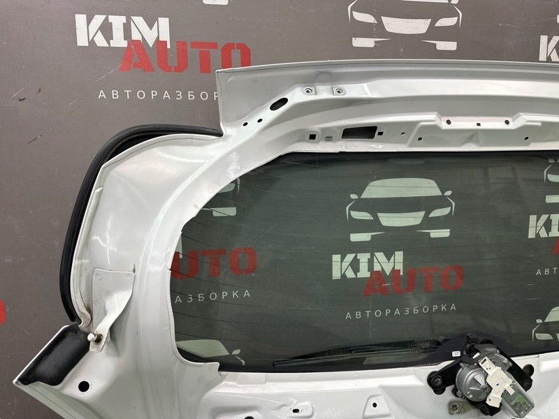 Крышка багажника Peugeot 308