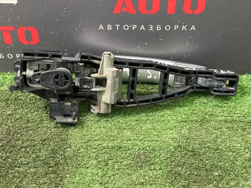 Ручка двери наружная Ford Focus 2