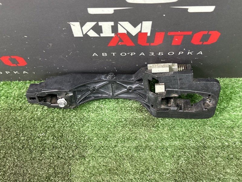 Кронштейн ручки двери Kia Ceed 1