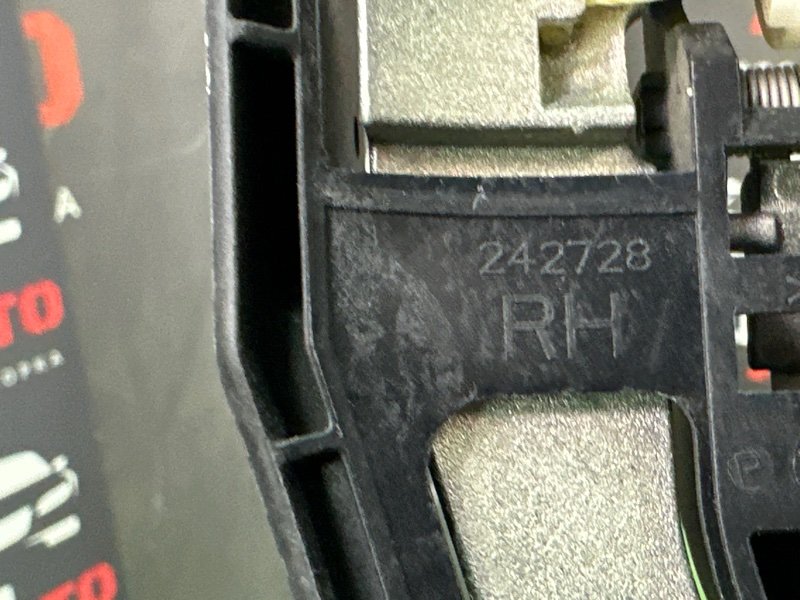 Ручка двери наружная в сборе Citroen C 4