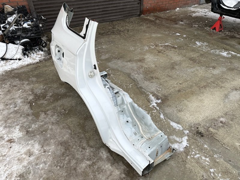 Крыло (четверть) Mitsubishi Outlander