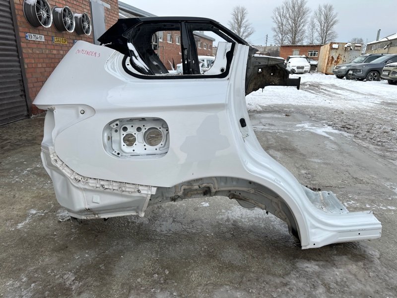 Крыло (четверть) Mitsubishi Outlander