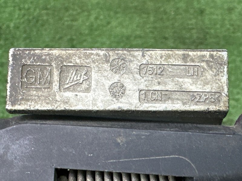 Ручка двери наружная в сборе Chevrolet Cruze J300