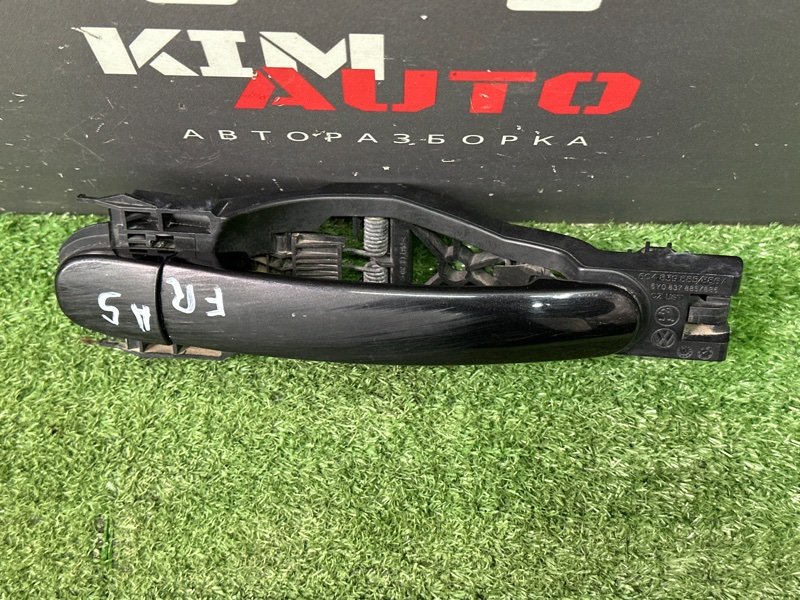 Ручка двери наружная в сборе Skoda Octavia A5