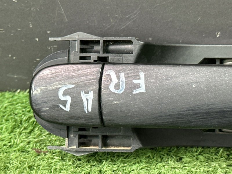 Ручка двери наружная в сборе Skoda Octavia A5