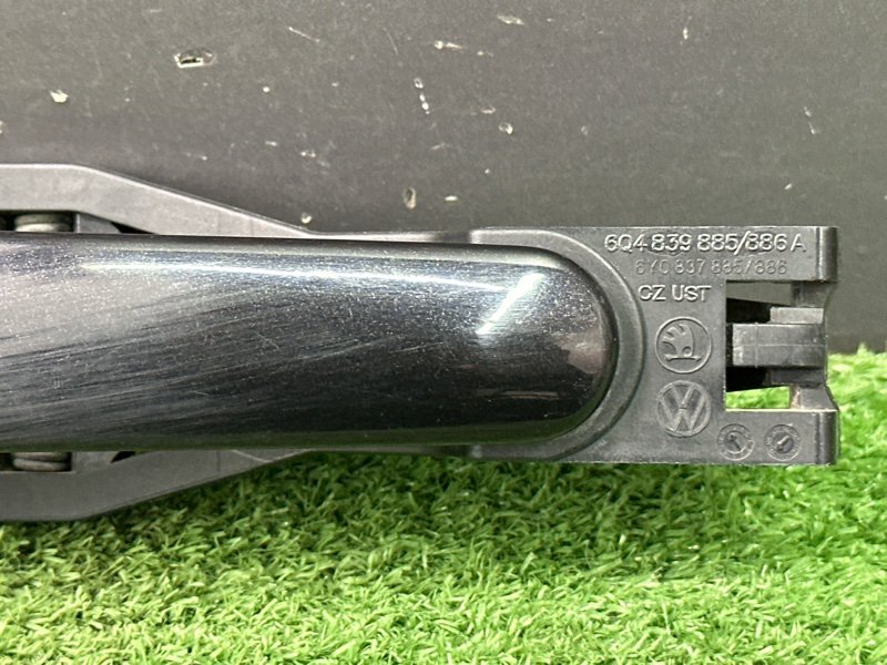 Ручка двери наружная в сборе Skoda Octavia A5