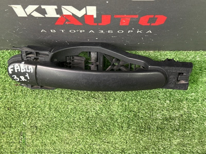 Ручка двери наружная в сборе Skoda Fabia 1