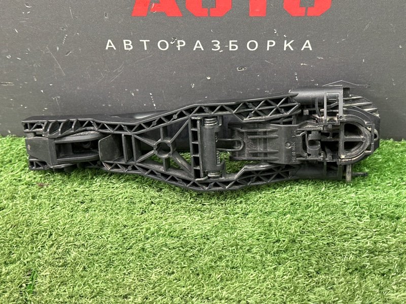 Ручка двери наружная в сборе Skoda Fabia 1