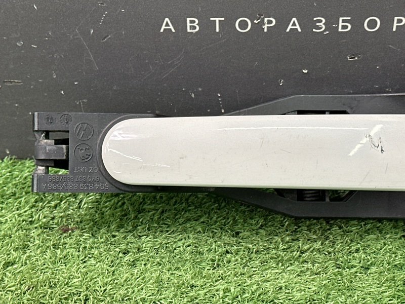 Ручка двери наружная в сборе Skoda Fabia 1