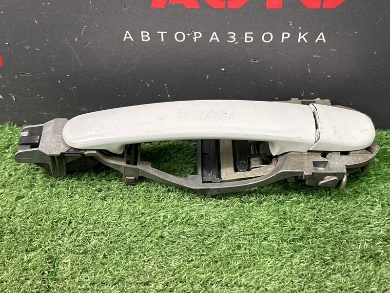 Ручка двери наружная в сборе Skoda Octavia A5
