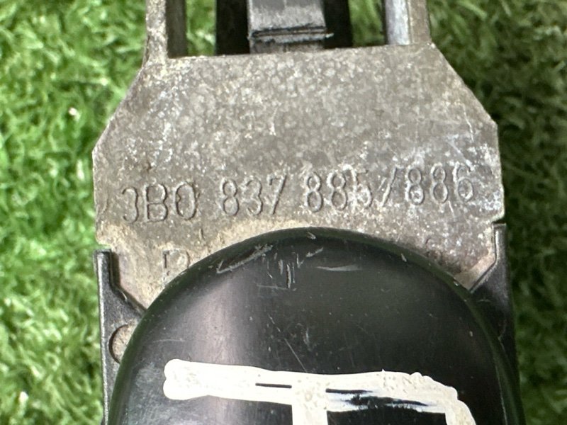 Ручка двери наружная в сборе Volkswagen Passat B5