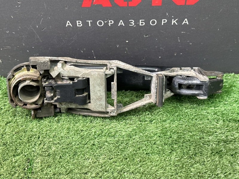 Ручка двери наружная в сборе Volkswagen Passat B5