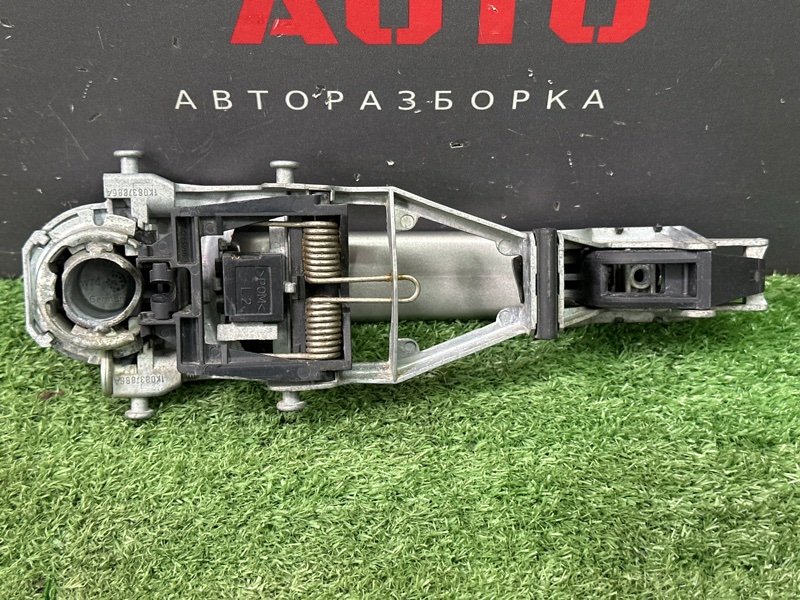 Ручка двери наружная в сборе Skoda Octavia A5
