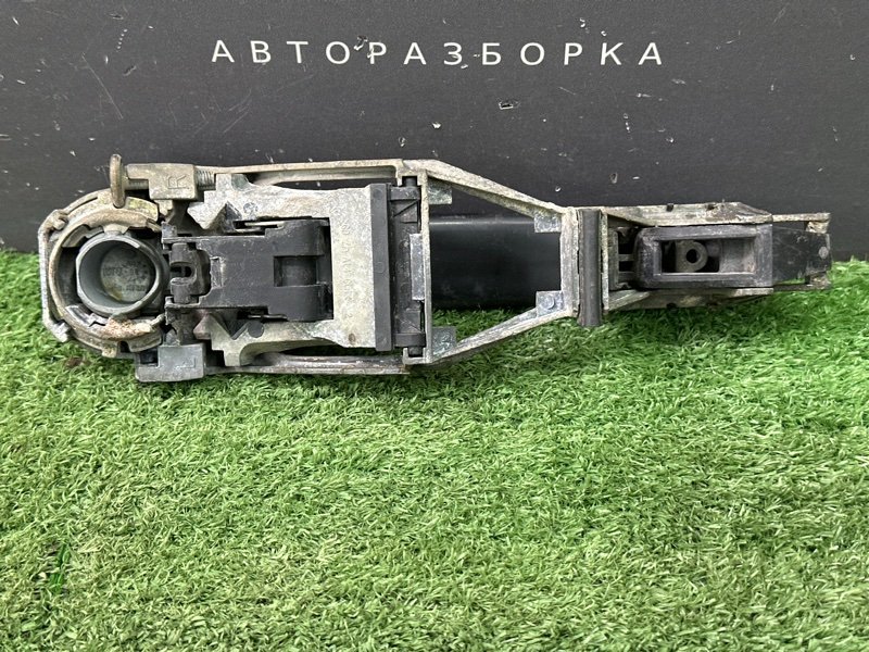 Ручка двери наружная в сборе Skoda Octavia A5