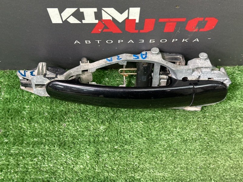 Ручка двери наружная в сборе Skoda Octavia A5