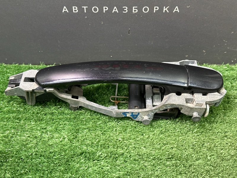 Ручка двери наружная в сборе Skoda Octavia A5