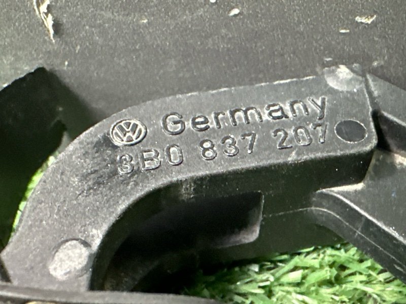 Ручка двери наружная Skoda Octavia A5