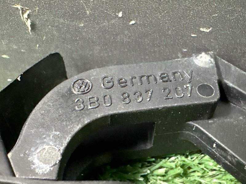 Ручка двери наружная Skoda Octavia A5