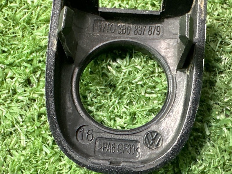 Ручка двери наружная Skoda Octavia A5