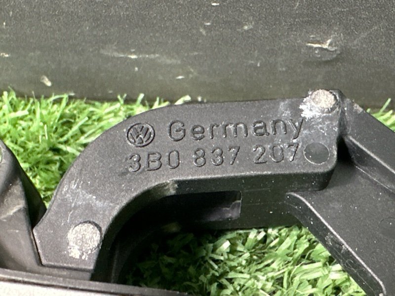 Ручка двери наружная Skoda Octavia A5