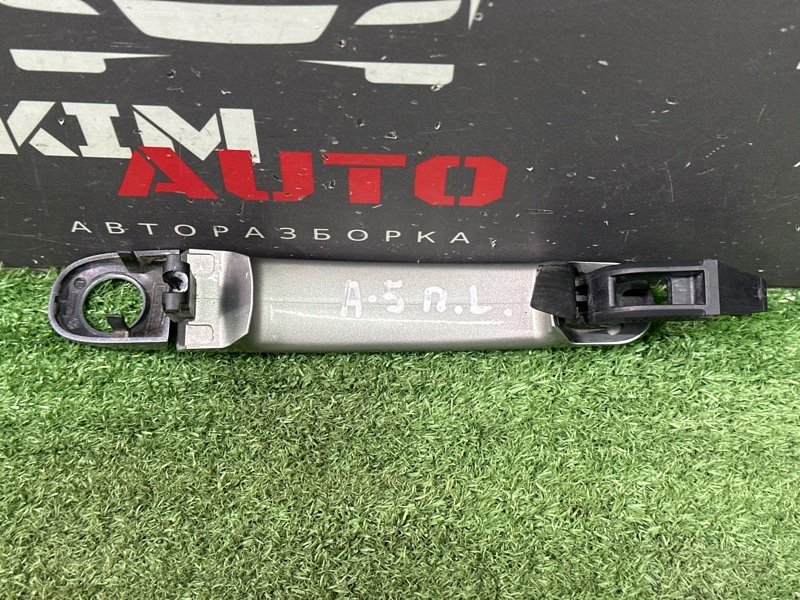 Ручка двери наружная Skoda Octavia A5