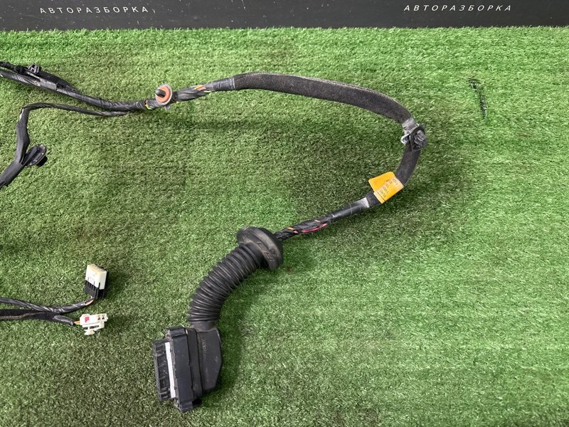 Проводка двери Kia Rio 3 2014 QB