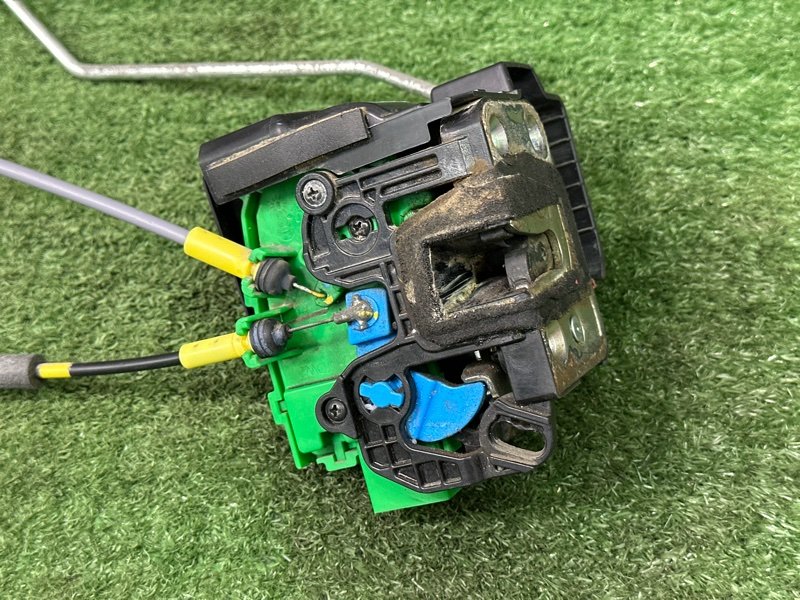 Замок двери Kia Rio 3 2014 QB