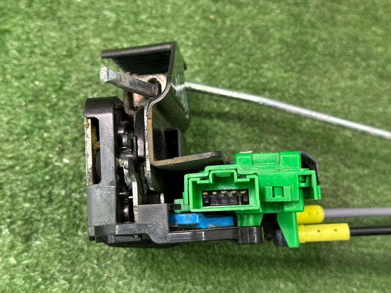 Замок двери Kia Rio 3 2014 QB