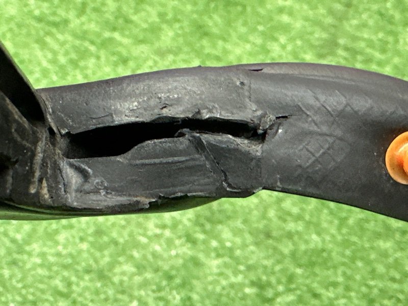 Уплотнитель двери Kia Rio 3 2014 QB