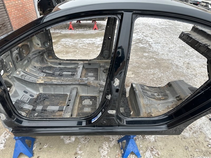 Порог со стойкой Hyundai Solaris 1 2013 RB