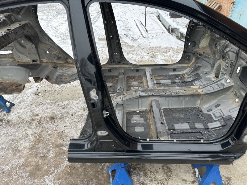 Порог со стойкой Hyundai Solaris 1 2013 RB