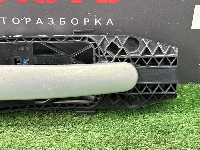 Ручка двери наружная в сборе Volkswagen Polo 5