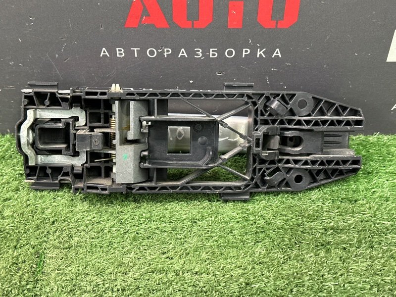 Ручка двери наружная в сборе Volkswagen Polo 5