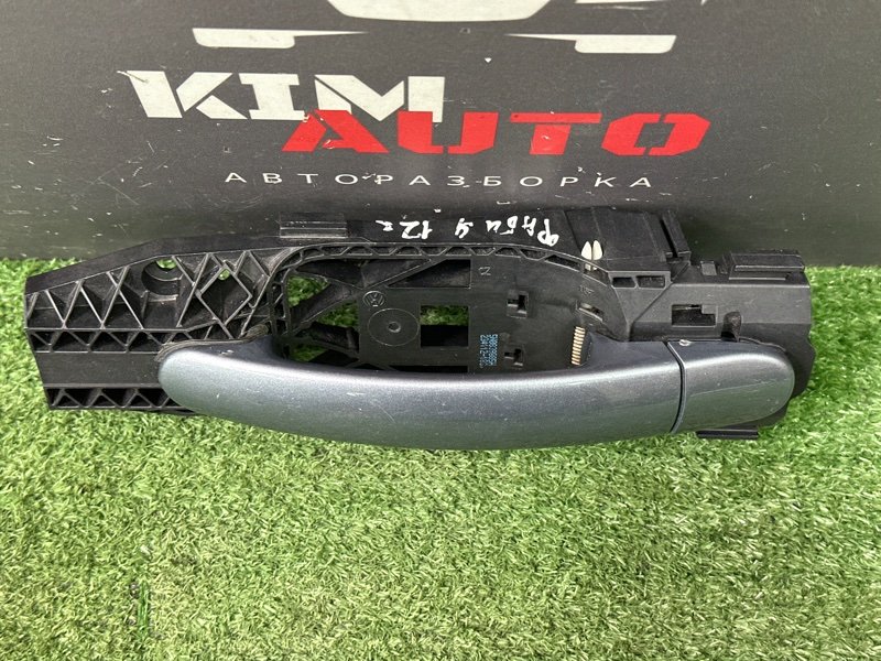 Ручка двери наружная в сборе Skoda Fabia 2