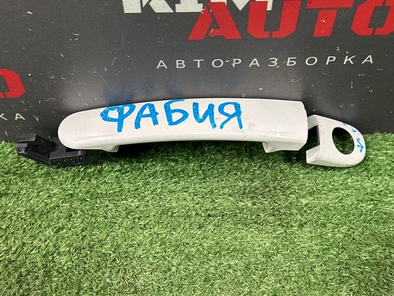 Ручка двери наружная Skoda Octavia A5