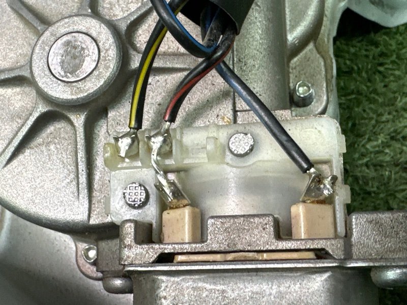 Мотор стеклоочистителя заднего стекла Kia Rio 3